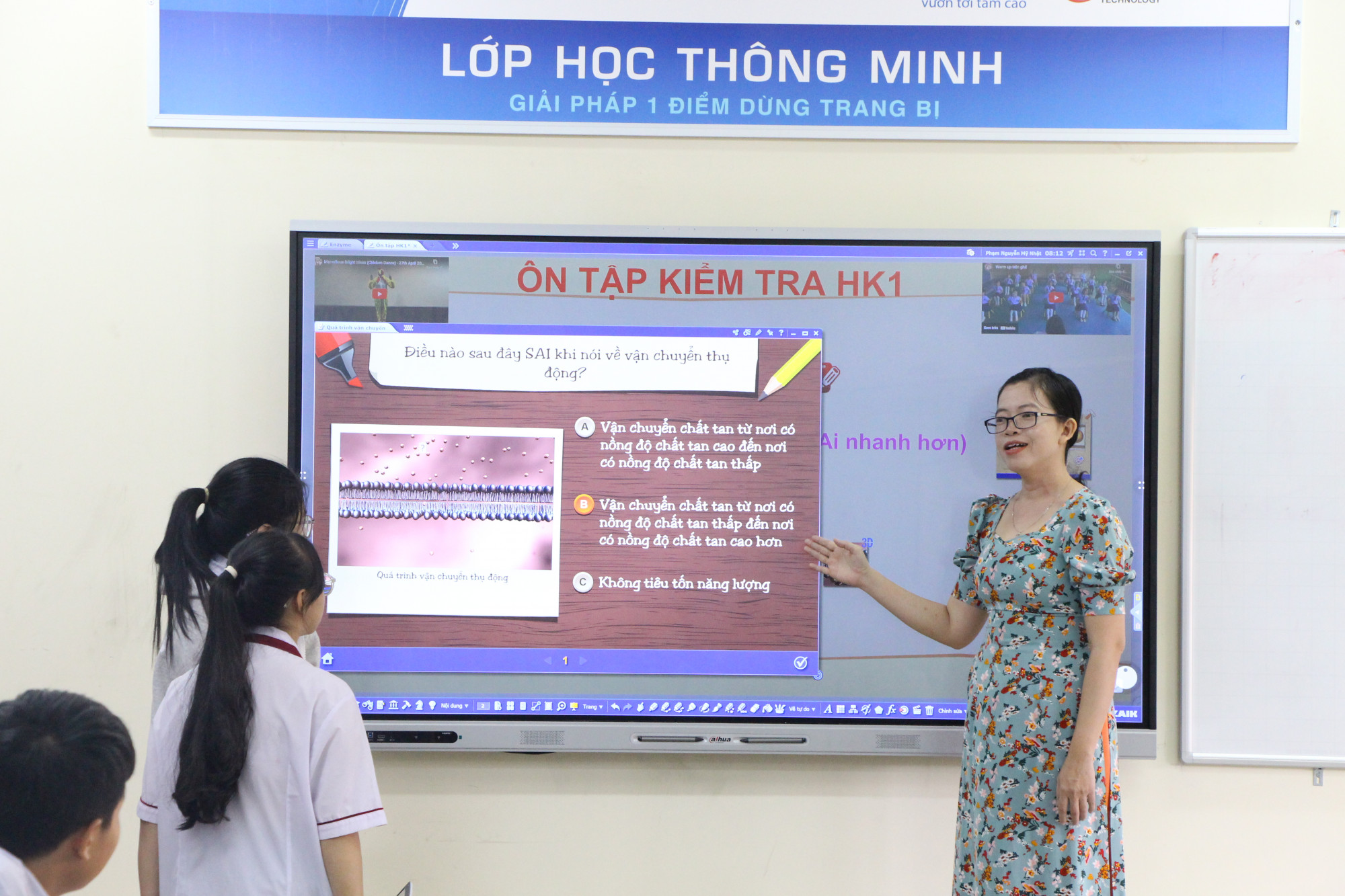 Lớp học thông minh tại Trường THPT Đào Sơn Tây 