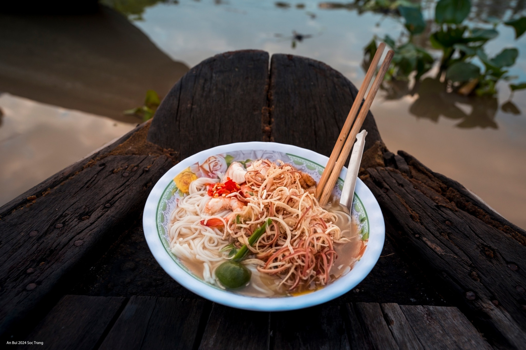 Ăn gì khi đến Sóc trăng: Bún cá, bún mắm, bún nước lèo, các món từ cá biển và hải sản...