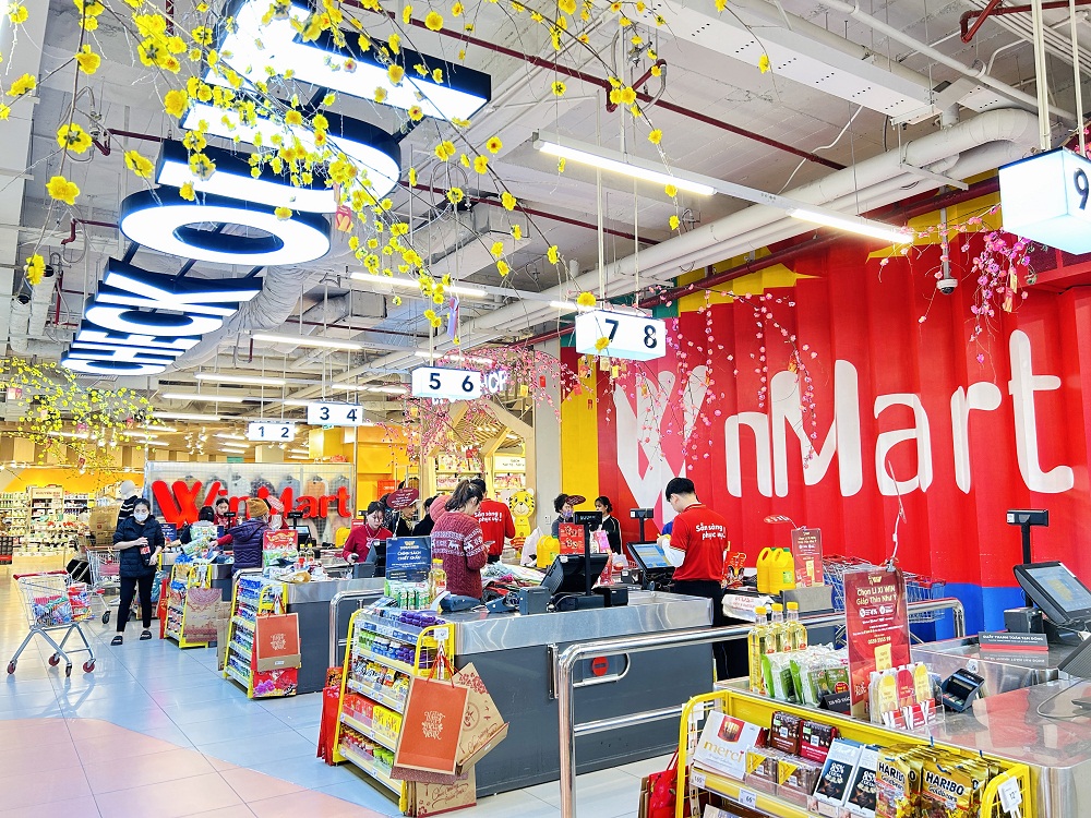 Không gian mua sắm tại WinMart ngày cận tết - Ảnh: WinCommerce