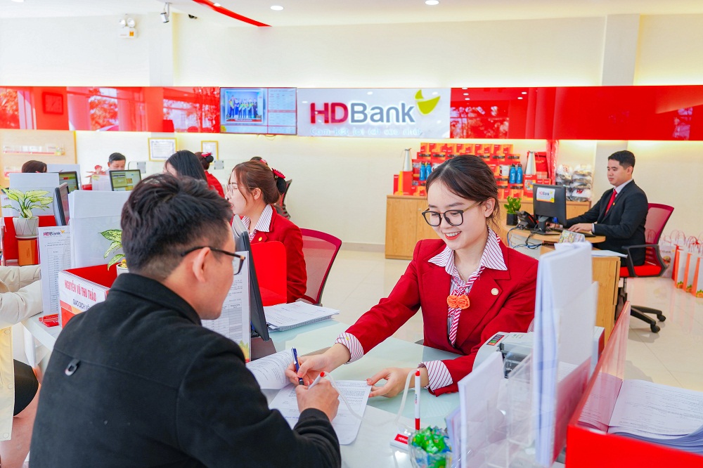 Gửi tiết kiệm ngay để trở thành tỉ phủ đầu năm 2024 cùng HDBank - Ảnh: HDBank