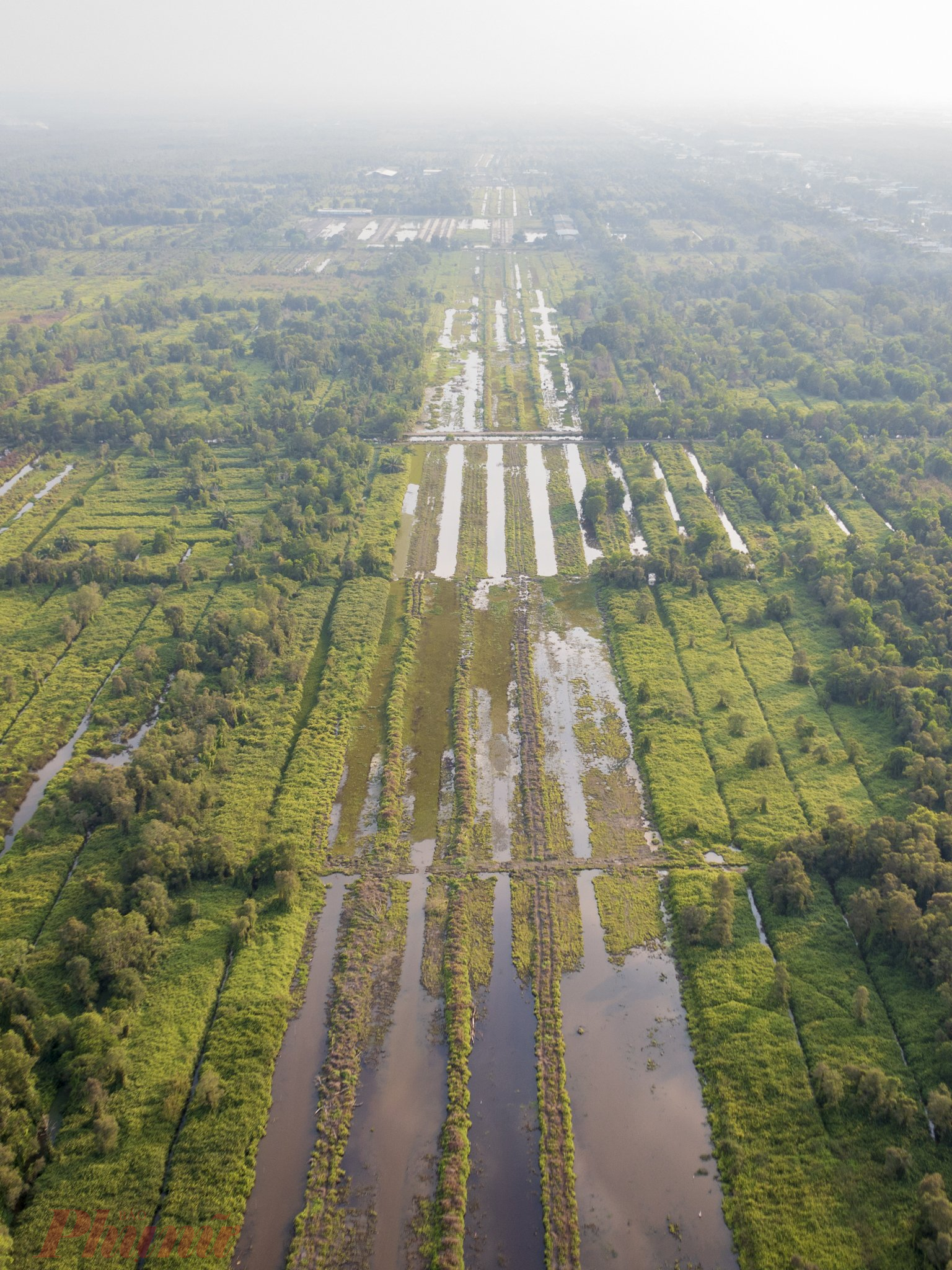 Vành đai 3 đoạn qua Thành phố Hồ Chí Minh dài hơn 47km. Trong đó, đoạn qua thành phố Thủ Đức có chiều dài gần 15km, tính từ điểm giáp với nút cao tốc Thành phố Hồ Chí Minh – Long Thành – Dầu Giây và kết thúc tại nút giao Tân Vạn. Đoạn qua huyện Củ Chi, Hóc Môn, Bình Chánh dài tổng cộng 32km với điểm đầu là nơi tiếp giáp cầu Bình Gởi và điểm cuối là hết cầu Thầy Thuốc.