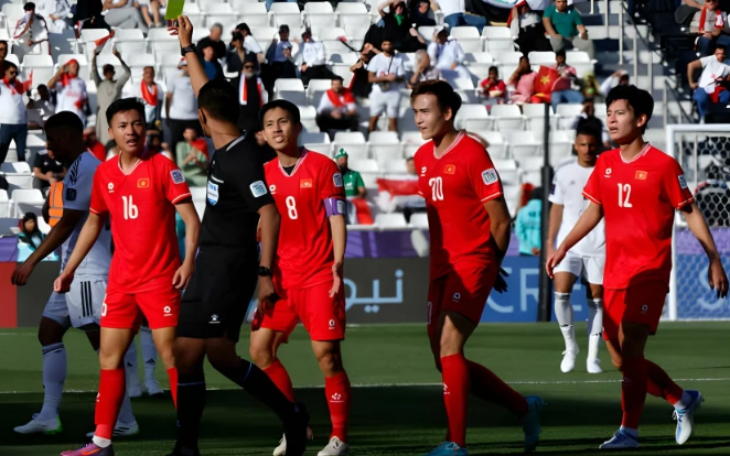 Dù thua Iraq 3-2 nhưng Hùng Dũng và đồng đội đã có trận đấu hay