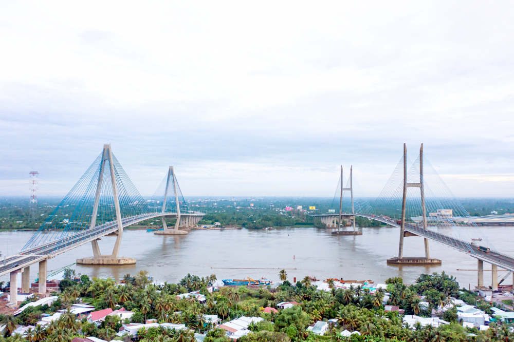 Cầu Mỹ Thuận 2 nằm song song với cầu Mỹ Thuận, giúp kết nối giao thông, phát triển vùng đồng bằng sông Cửu Long - Ảnh: Trung Nam
