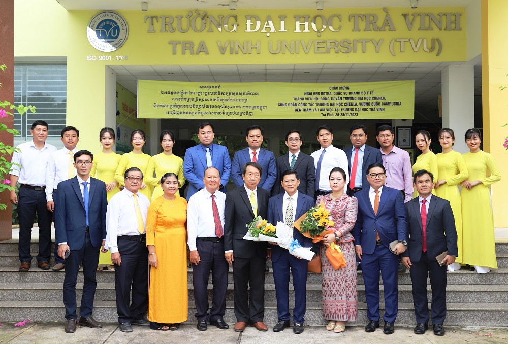 Lãnh đạo Trường ĐH Trà Vinh tiếp đối tác quốc tế từ Campuchia sang thăm, làm việc vào tháng 11/2023