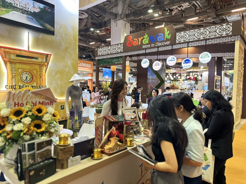 Gian hàng du lịch TPHCM tại hội chợ du lịch quốc tế tại Singpaore năm 2023. 