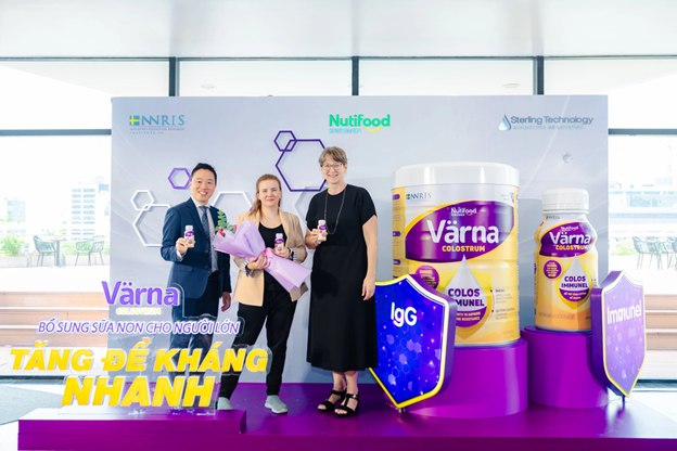 Värna Colostrum được đặc chế phù hợp với người lớn tuổi Việt Nam - Ảnh: Nutifood