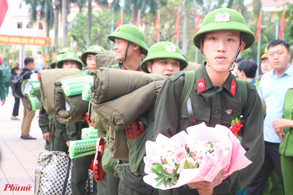 Năm nay, thành phố Huế được giao chỉ tiêu tuyển chọn 521 thanh niên lên đường nhập ngũ (trong đó 441 thanh niên vào lực lượng Quân sự và 82 thanh niên vào lực lượng Công an.