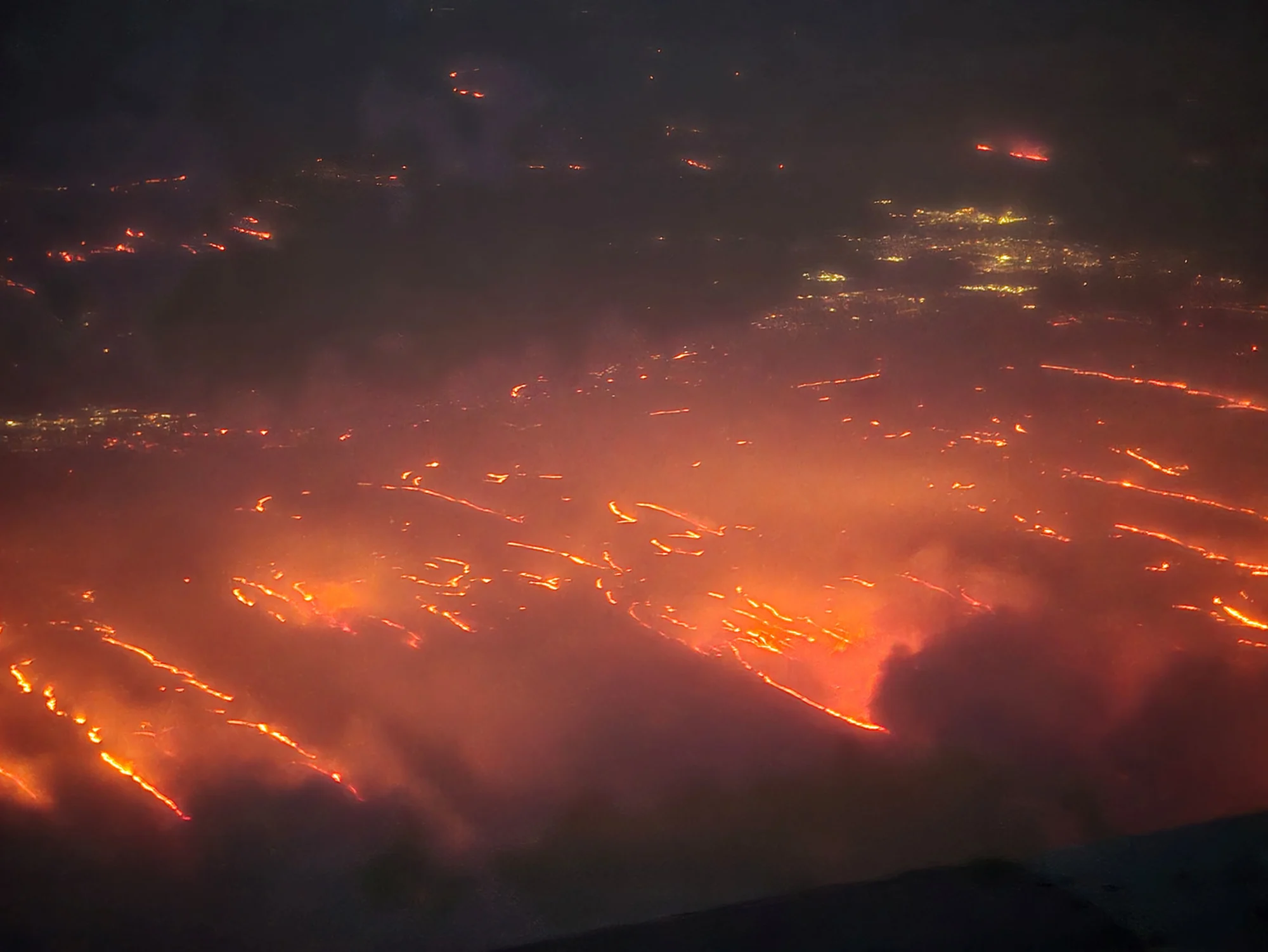 Không ảnh ghi lại đám cháy rừng chưa từng có tiền lệ ở bang Texas, Hoa Kỳ, vào ngày 27/2 — Ảnh: Reuters
