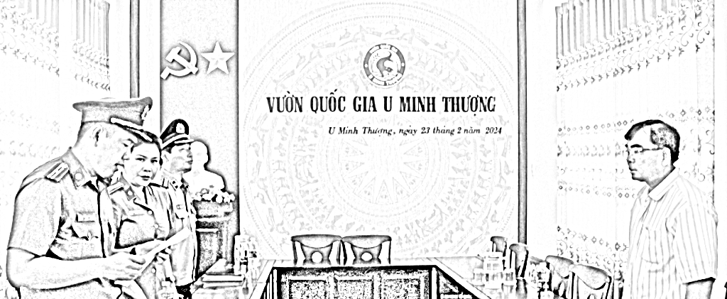 Cơ quan điều tra tống đạt quyết định khởi tố bị can đối với Phạm Quốc Dân. (Ảnh: Tấn An - Văn Vũ).