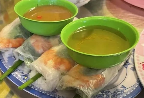​Các món ăn Việt trong quán Ăn Chơi