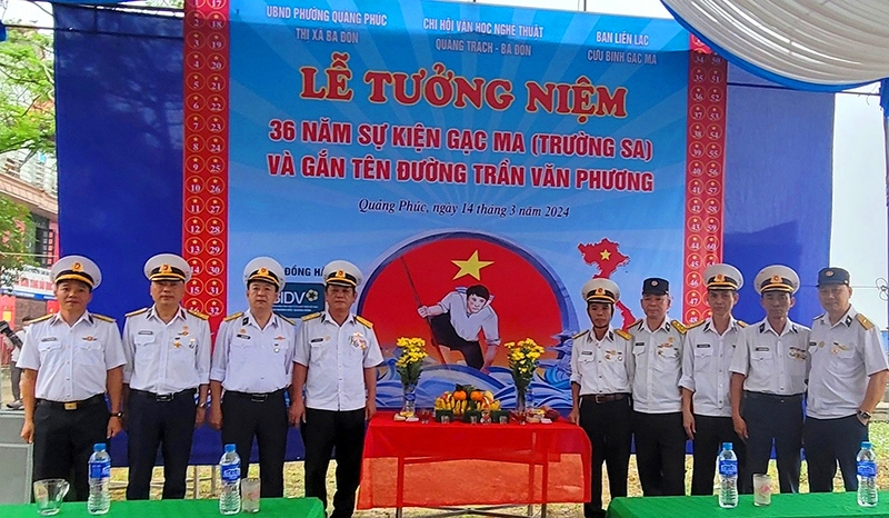 Sau sự kiện này, liệt sĩ Trần Văn Phương được phong Anh hùng LLVT. Trong nhiệm vụ này, liệt sĩ Trần Văn Phương có câu nói nổi tiếng: 'Thà hy sinh chứ không chịu mất đảo. Hãy để cho máu của mình tô thắm lá cờ truyền thống của Quân chủng Hải quân anh hùng'.