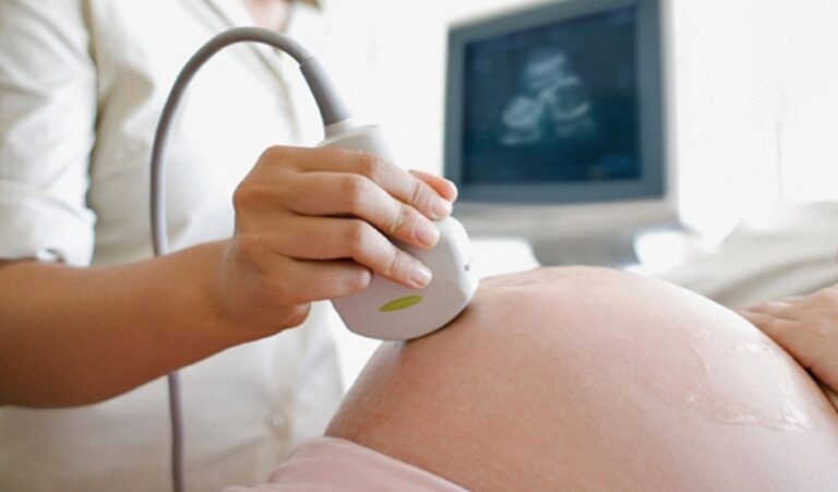 Các bác sĩ cảnh báo nguy cơ khi quản lý thai kỳ tại các cơ sở y tế không uy tín - ảnh minh họa