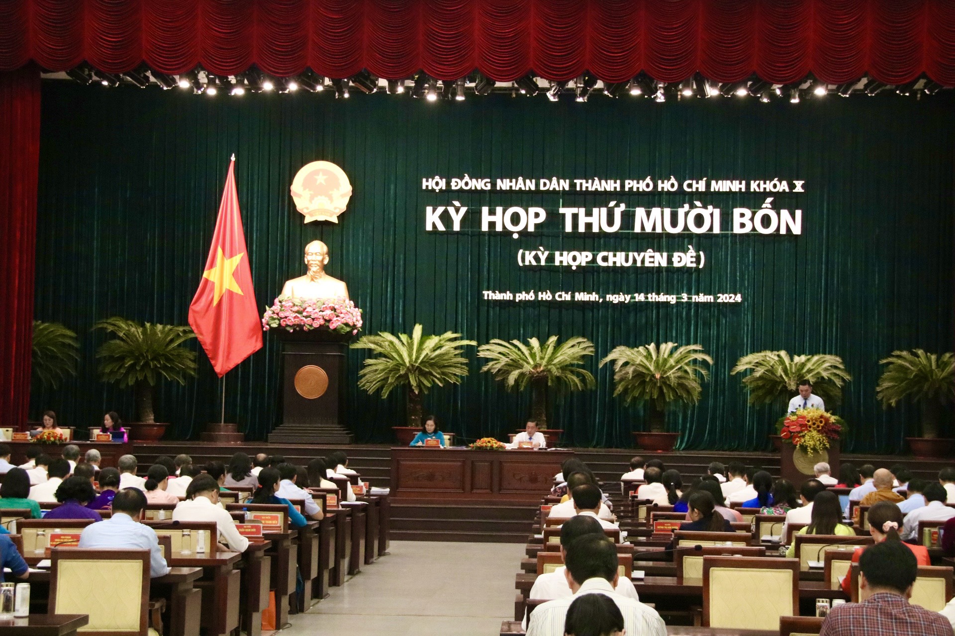 Quang cảnh kỳ họp 14, HĐND TPHCM khoá X sáng 14/3