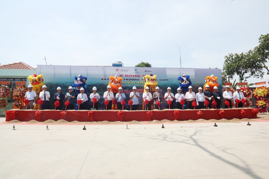 Khởi công khởi công xây dựng Trường Trung học cơ sở và Trung học phổ thông Nguyễn Thị Một