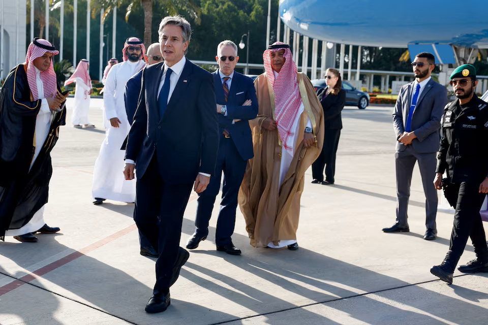 Ngoại trưởng Mỹ Antony Blinken đến Jeddah, Ả Rập Saudi, ngày 20/3/2024 - Ảnh: REUTERS/Evelyn Hockstein