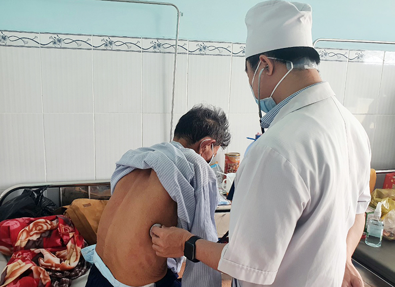Bệnh nhân đến khám bệnh lao phổi tại Bệnh viện Phổi Đồng Nai - Ảnh: CDC Đồng Nai