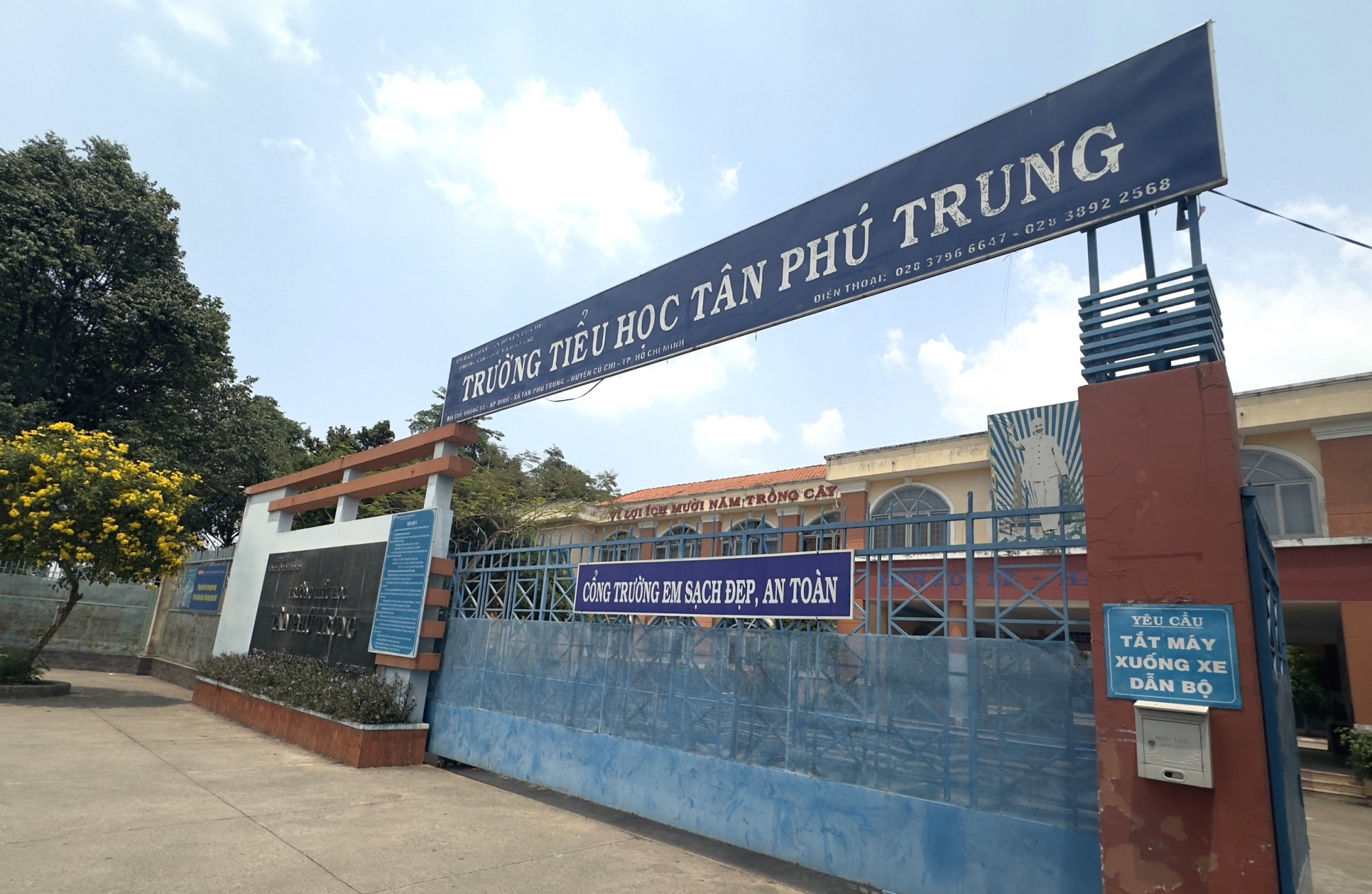 Trường tiểu học Tân Phú Trung, huyện Củ Chi, nơi xảy ra vụ việc - Ảnh: Nguyễn Loan