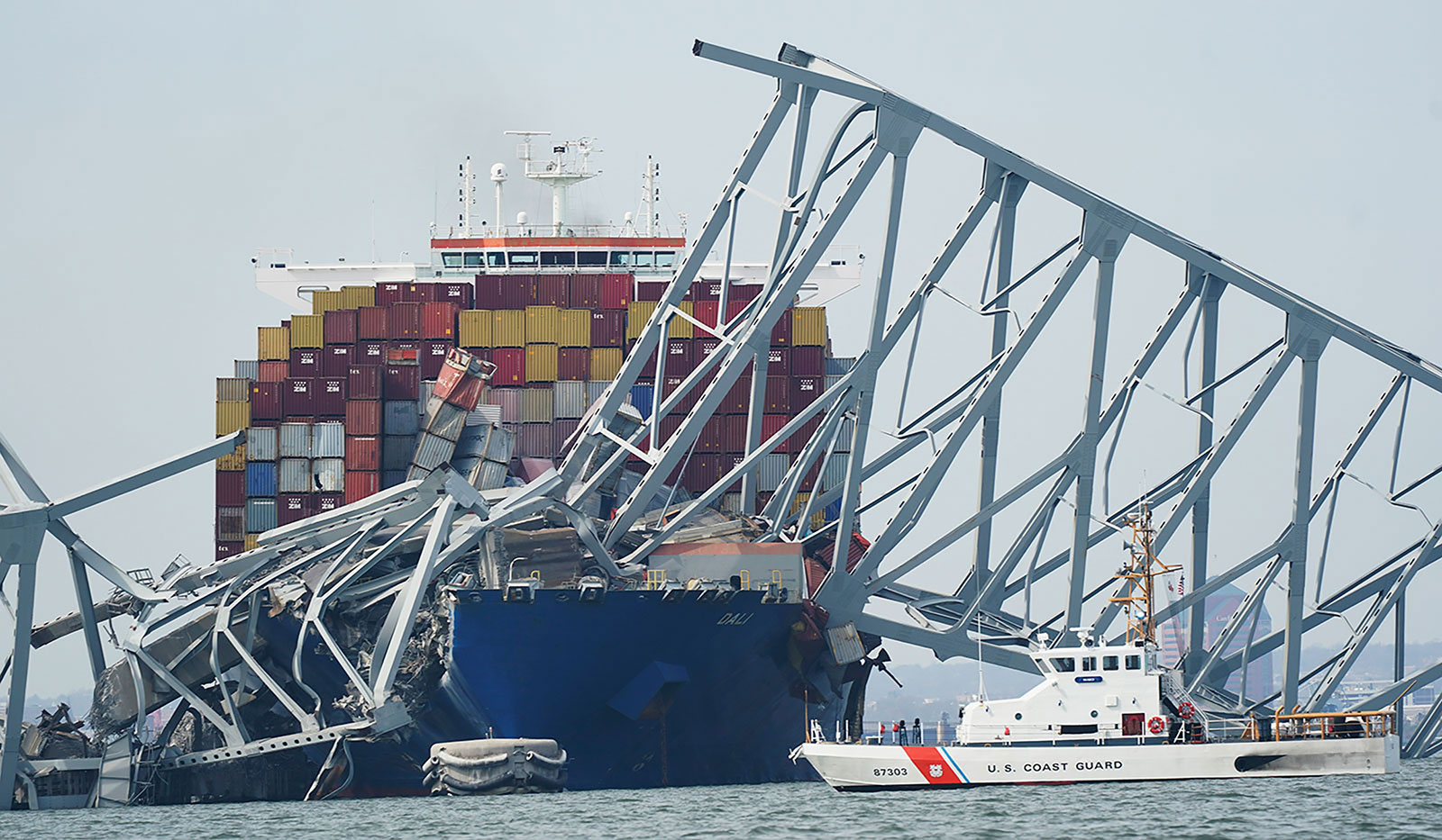 Việc đóng cửa cảng Baltimore ảnh hưởng nghiêm trọng đến việc lưu thông hàng hóa.