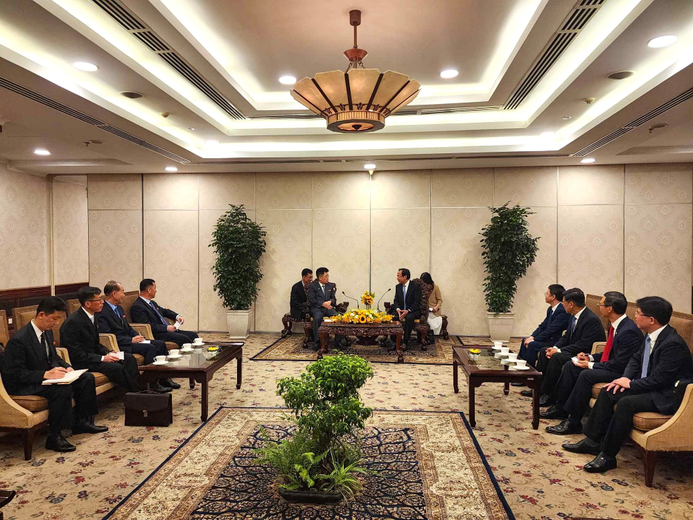 Toàn cảnh buổi tiếp  của Bí thư Thành ủy TPHCM và đoàn đại biểu Đảng Lao động Triều Tiên trong chuyến thăm, làm việc tại thành phố