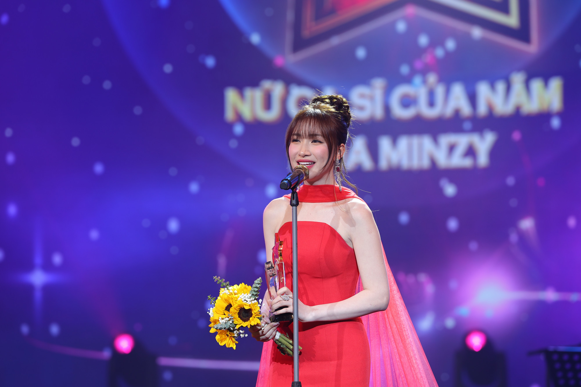 Hoà Minzy cảm ơn khán giả đã ưu ái bình chọn và ủng hộ cô trong hành trình âm nhạc đáng nhớ đã qua