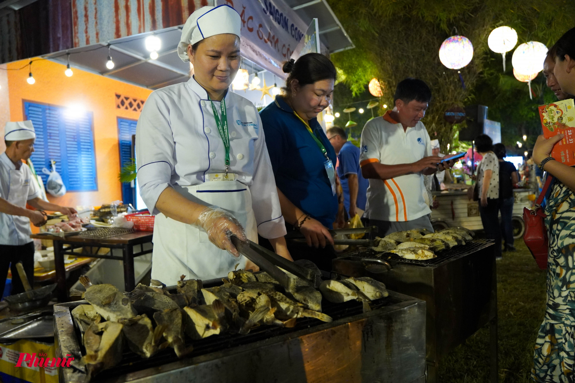 Các món hải sản đặc trưng Côn Đảo cũng góp mặt trong lễ hội với món cá nướng 