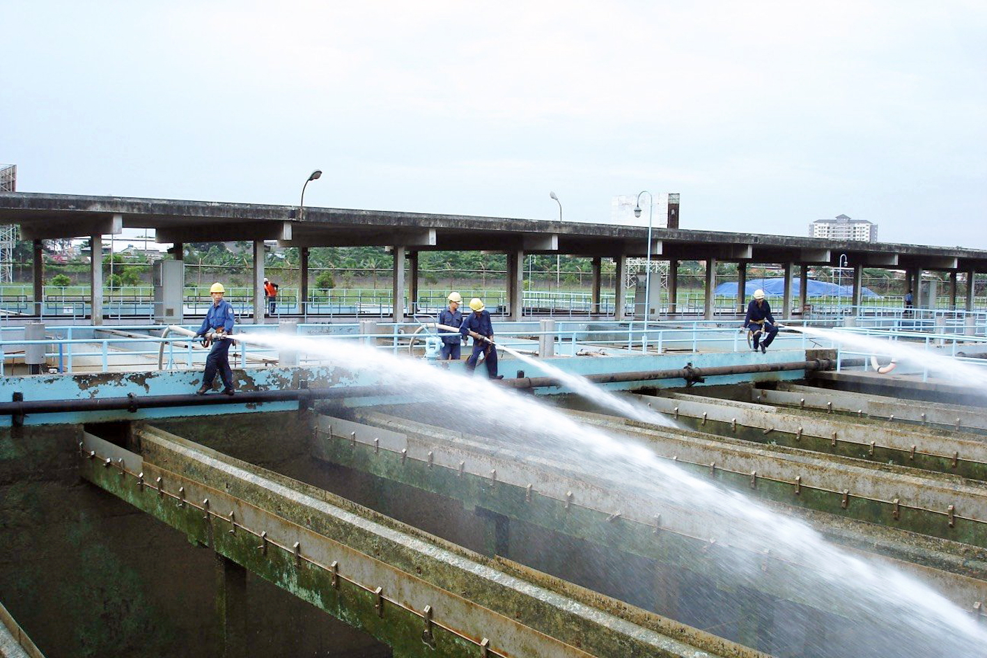 Các nhà máy nước tại TPHCM luôn sẵn sàng vận hành với công suất tối đa - ẢNH: ĐINH BÍCH