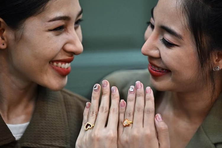 Thái Lan đang trên đường trở thành quốc gia đầu tiên ở Đông Nam Á hợp pháp hóa hôn nhân đồng giới. ẢNH: AFP