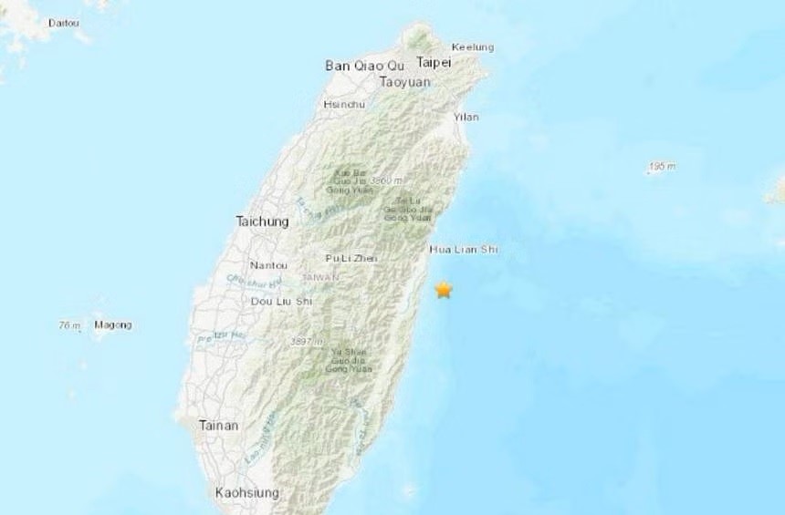 Cơ quan Khảo sát Địa chất Mỹ (USGS) cho biết tâm chấn của trận động đất cách thành phố Hoa Liên của Đài Loan 18 km về phía nam ở độ sâu 34,8 km.