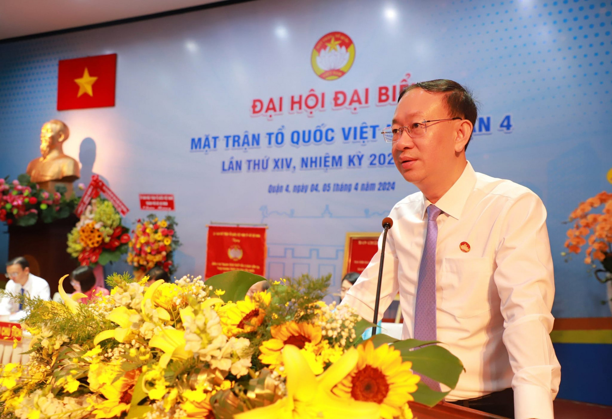 Bí thư Quận ủy quận 4 Nguyễn Quốc Thái phát biểu chỉ đạo tại đại hội - Ảnh: N.A. 
