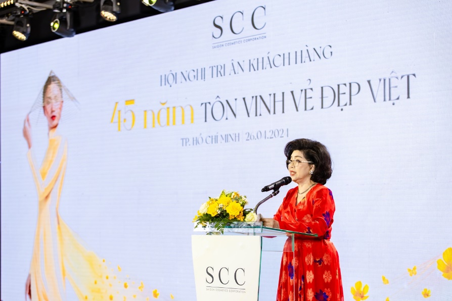 Bà Nguyễn Kim Thoa - Chủ tịch Công ty mỹ phẩm Sài Gòn cho biết, doanh số SCC đã tăng trưởng 345% trong giai đoạn 2021-2023