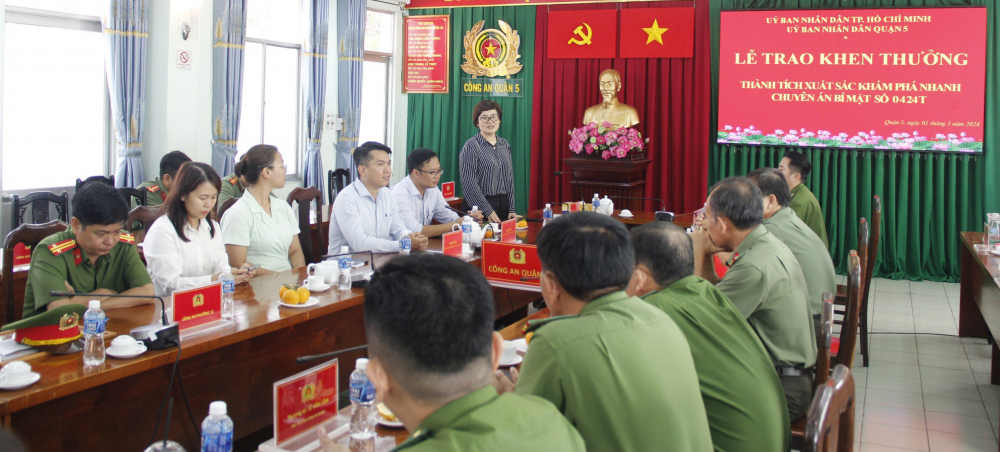 Chủ tịch UBND quận 5 Trương Minh Kiều phát biểu chỉ đạo