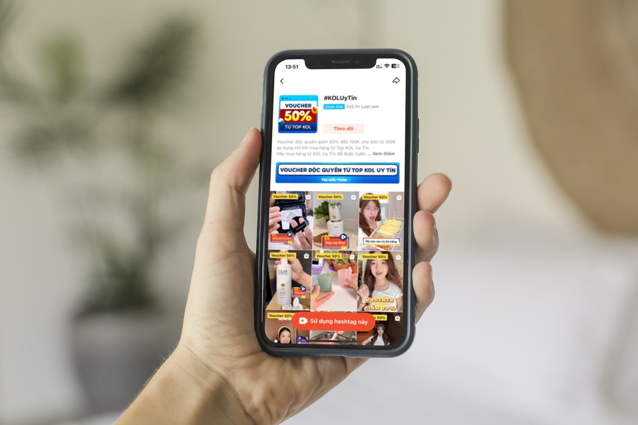 Voucher Shopee Video áp dụng cho đa dạng ngành hàng từ thời trang, làm đẹp, điện tử, đời sống, tiêu dùng cho đến nhà cửa. Bạn chỉ cần lướt, xem là có thể dễ dàng “ẵm trọn” các voucher giá trị