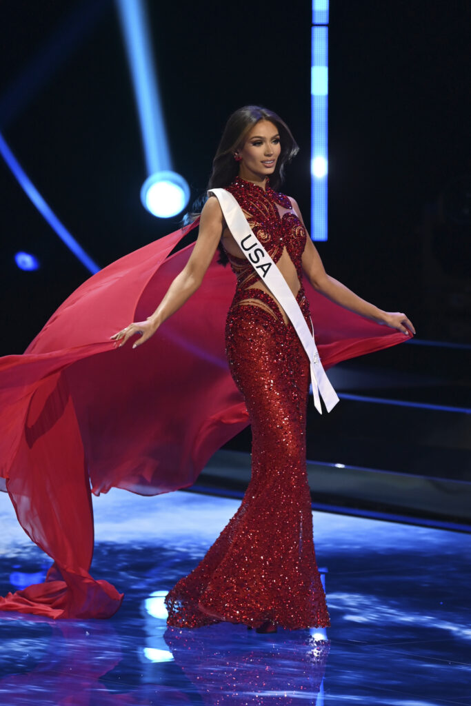 Noelia Voigt tại Hoa hậu Hoàn vũ 2023 diễn ra ở El Salvador