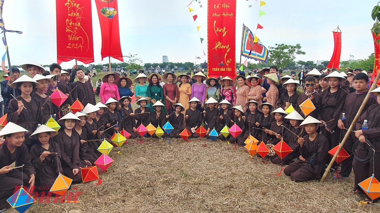 Lễ hội Mục đồng của làng Phong Lệ xưa là lễ hội độc đáo của Đà Nẵng và của nước ta. Đây là một lễ hội duy nhất có trên toàn quốc nhằm tôn vinh giới trẻ chăn trâu, một thành phần thấp bé trong xã hội phong kiến ngày xưa.