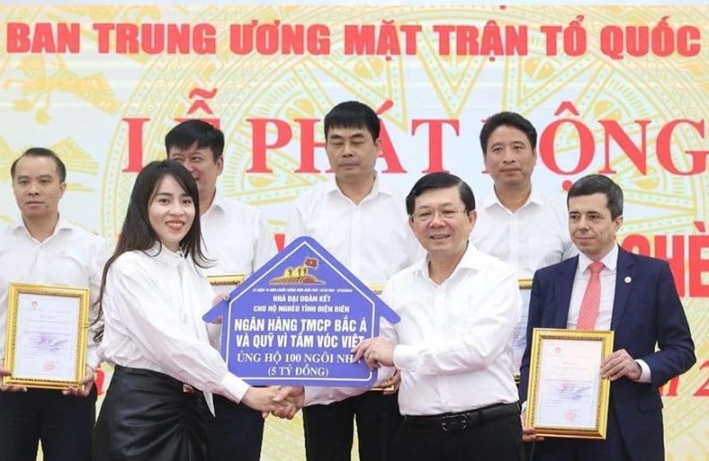 Hưởng ứng chương trình “Triệu tấm lòng yêu thương - Nghìn mái nhà hạnh phúc”, Ngân hàng TMCP Bắc Á, Tập đoàn TH và VSF ủng hộ 5 tỉ đồng hỗ trợ xây nhà tình nghĩa cho các hộ nghèo tại Điện Biên - Ảnh: TH