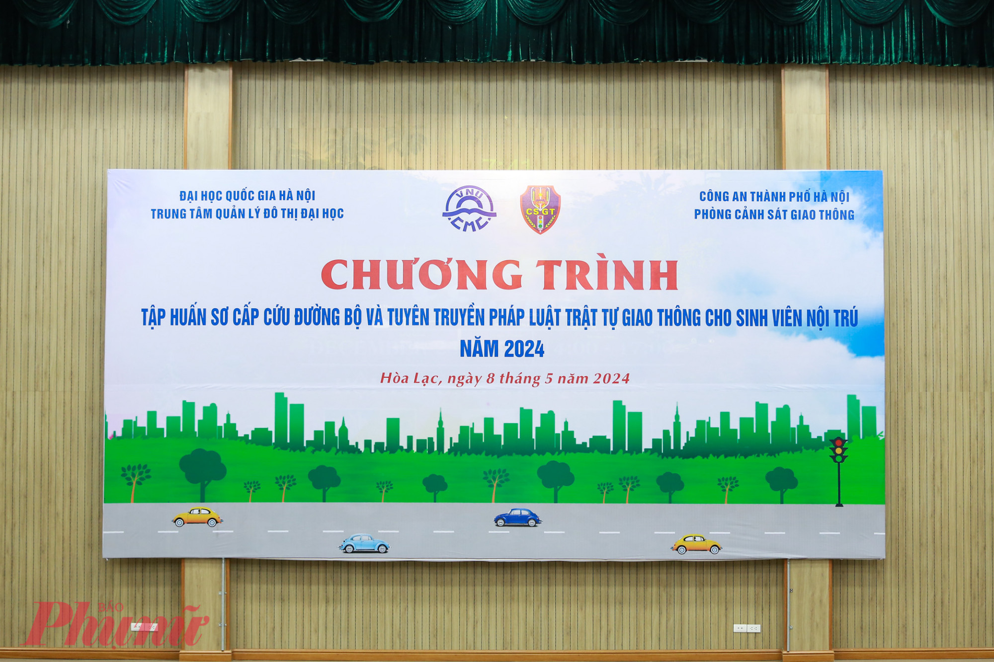 Chương trình Tập huấn sơ cứu đường bộ và tuyên truyền Pháp luật TTATGT năm 2024 được tổ chức tại Trung tâm quản lý đô thị Đại học – Đại học Quốc gia Hà Nội (Hòa Lạc, Thạch Thất, Hà Nội).