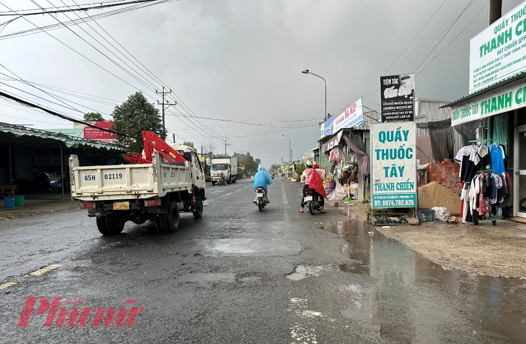 Tại huyện Vĩnh Thạnh (TP Cần Thơ) cũng xuất hiện cơn mưa vàng vào sáng 8/5