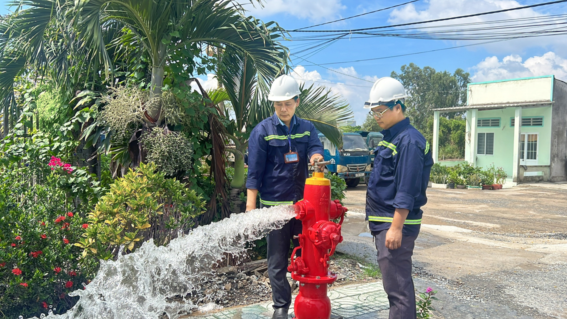 Tác phẩm: NƯỚC NGỌT VỀ LÀNG