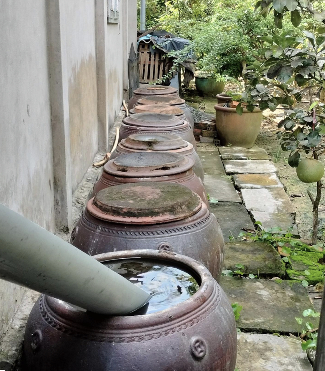Người dân miền Tây đã biết trữ nước mưa để dùng trong mùa nắng từ hàng chục năm qua