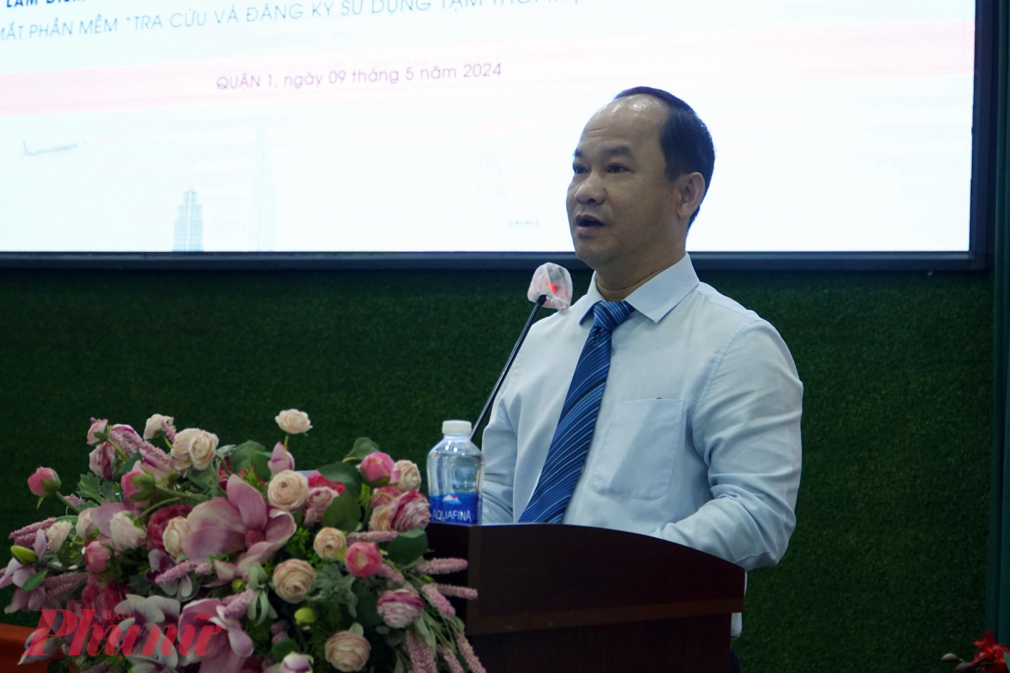 Chủ tịch UBND quận 1 Lê Đức Thanh chỉ đạo tại hội nghị - Ảnh: Vũ Quyền