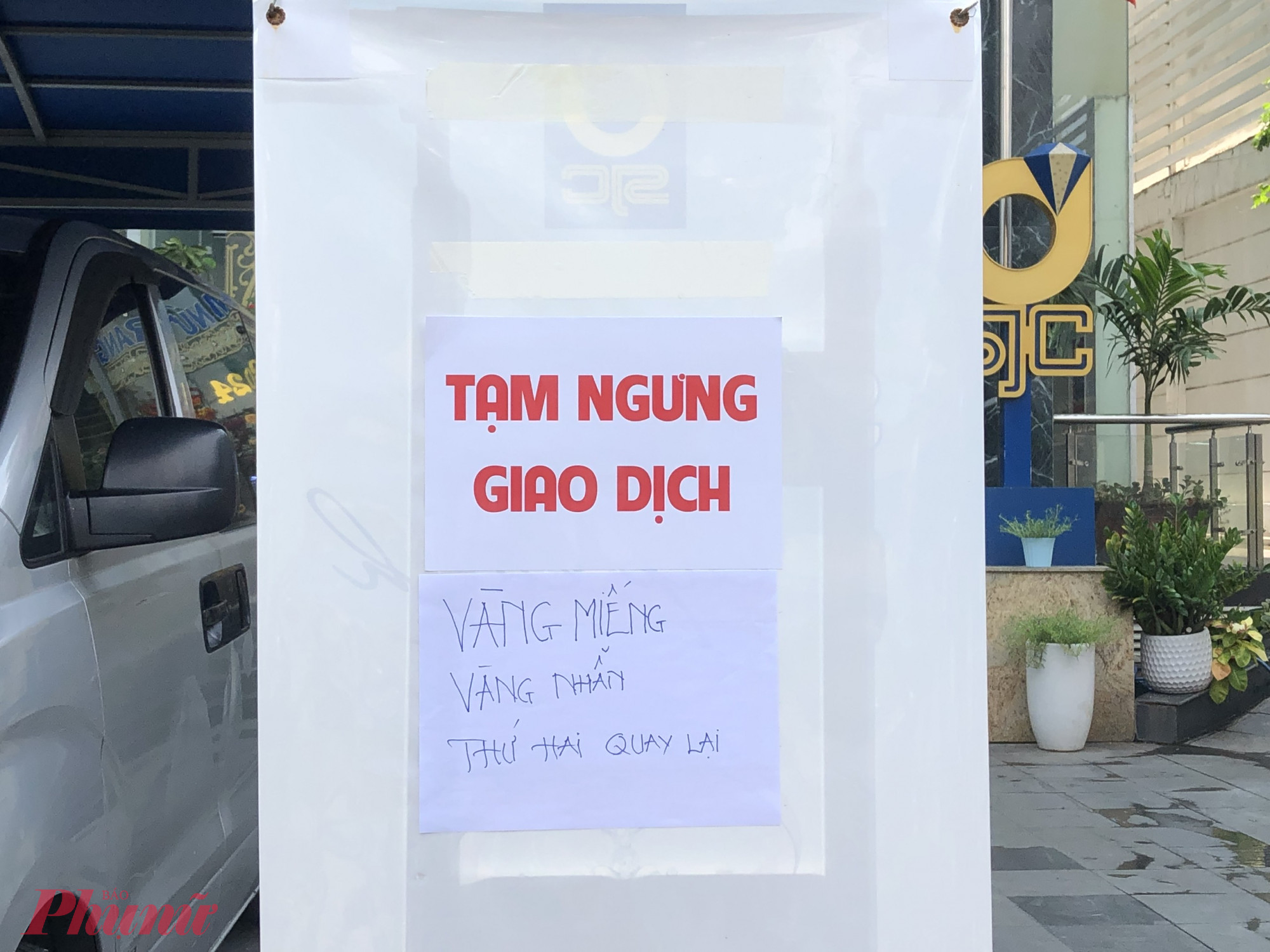 Công ty Vàng bạc đá quý Sài Gòn (SJC) treo 