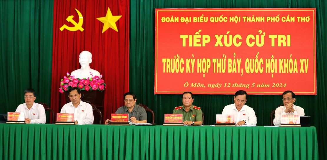 Thủ tướng Phạm Minh Chính và Đoàn đại biểu Quốc hội TP Cần Thơ, tại buổi tiếp xúc