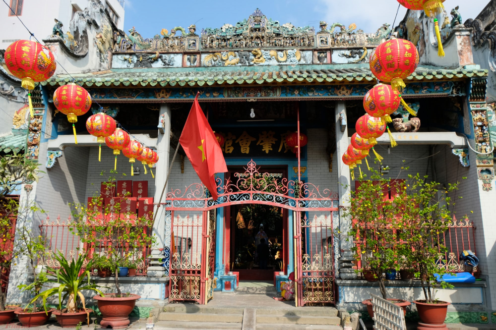 Miếu Thiên Hậu còn gọi là Tuệ Thành hội quán ở 710 Nguyễn Trãi, quận 5. Ảnh: Đậu Dung