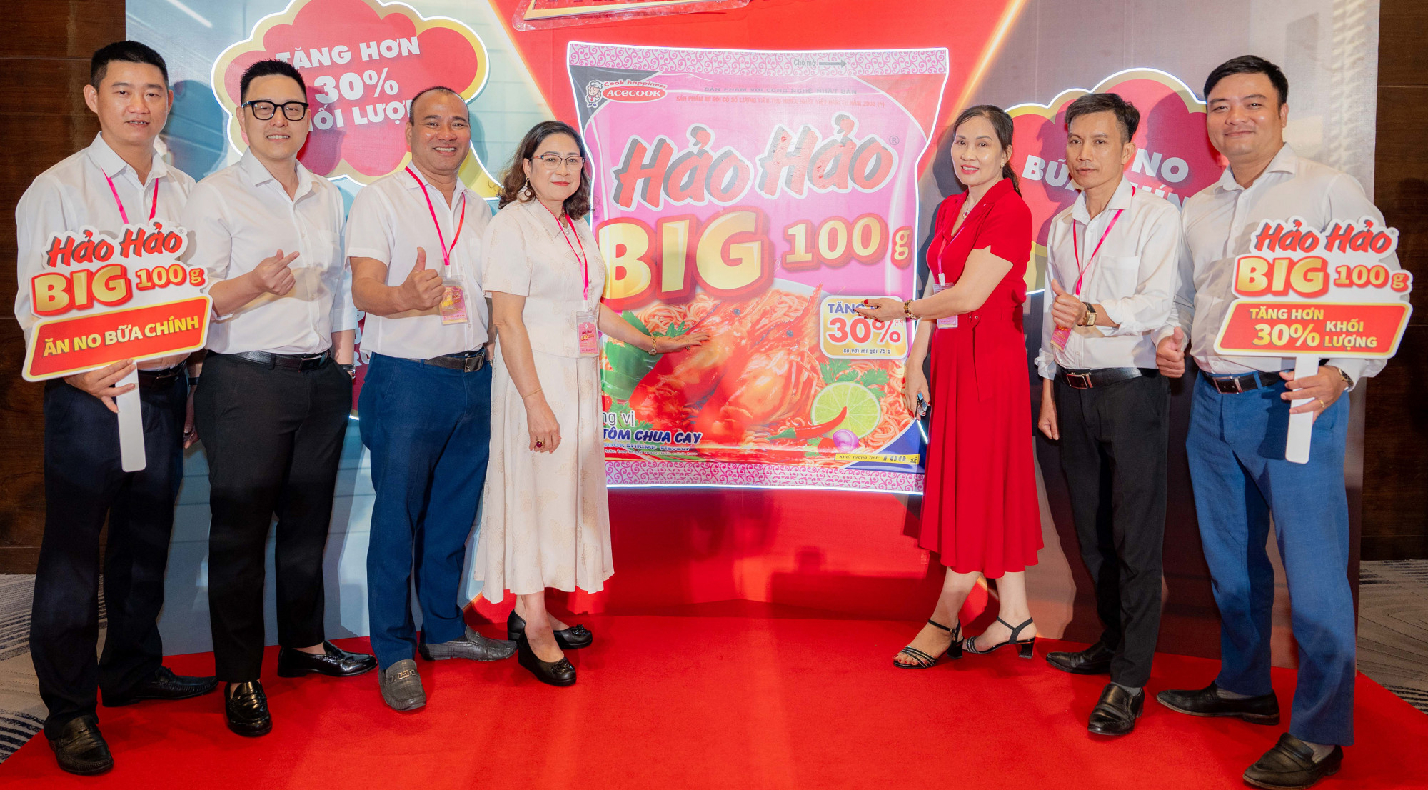 Buổi ra mắt mì Hảo Hảo BIG 100g - Ảnh: Acecook Việt Nam