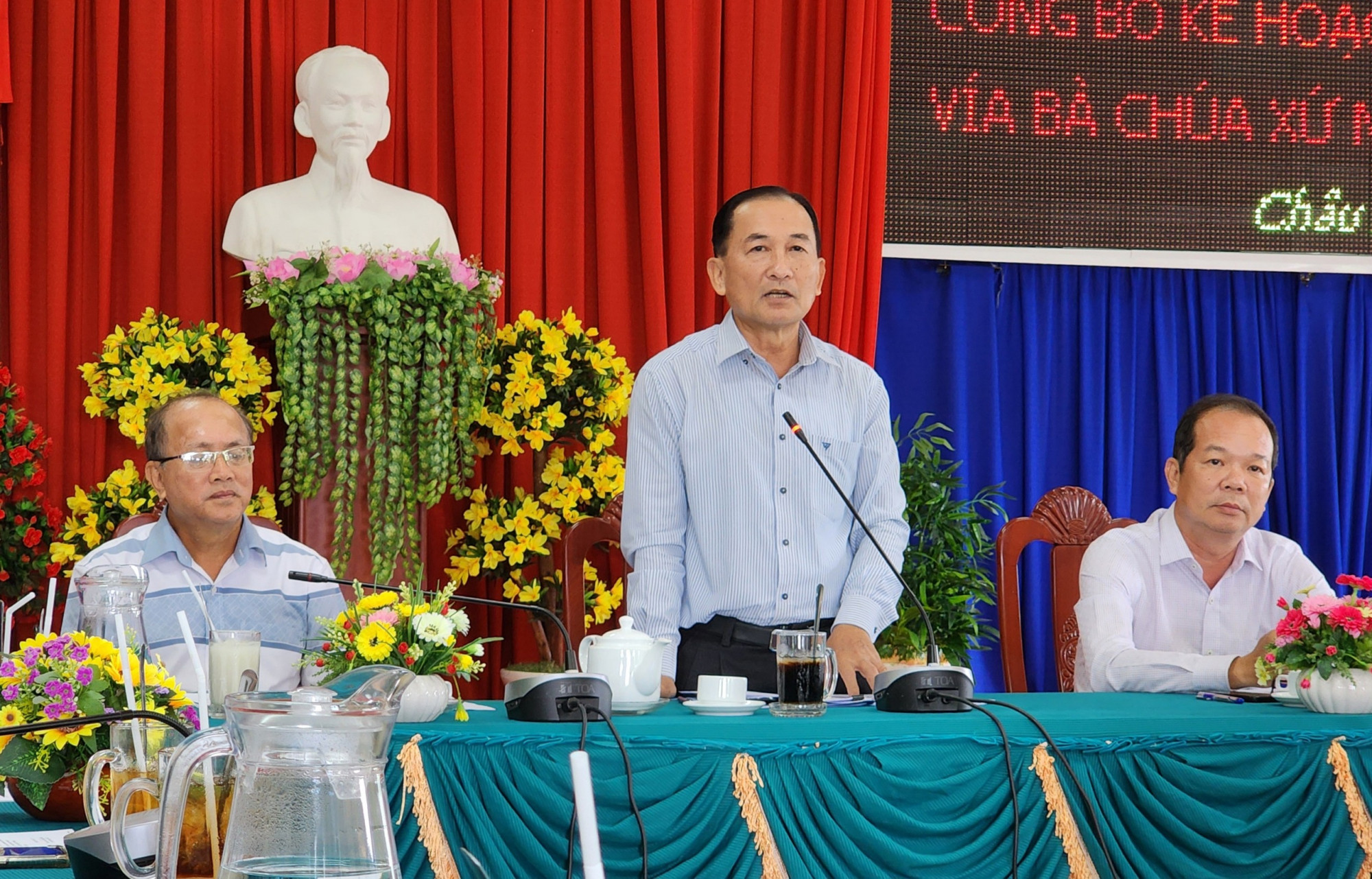 Ông Trần Quốc Tuấn- Phó Chủ tịch UBND TP Châu Đốc thông tin về lễ hội Vía Bà Chúa Xứ núi Sam