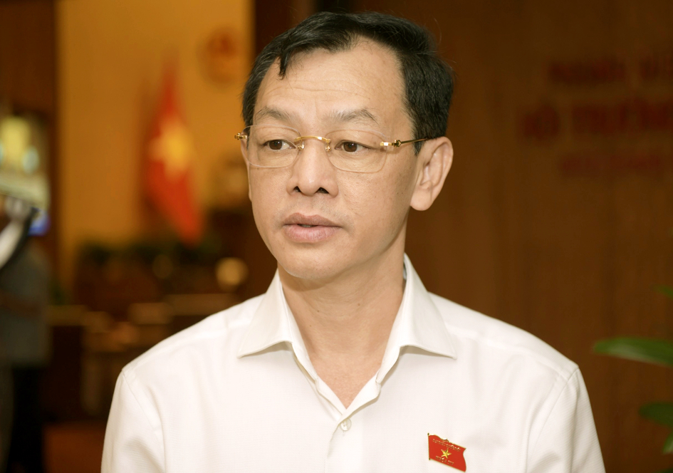 Ông Nguyễn Tri Thức