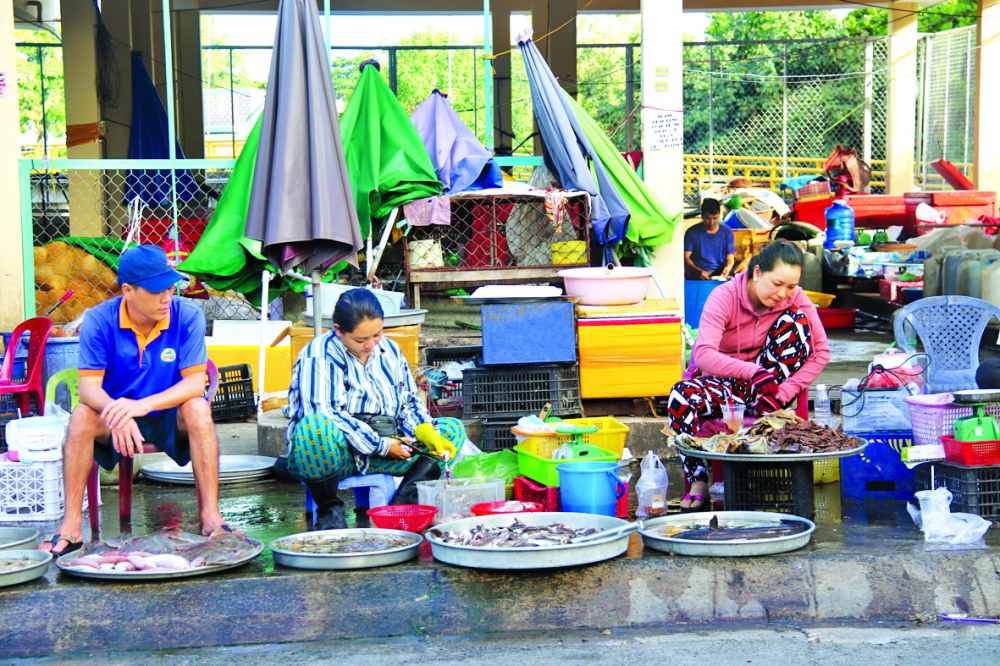 Hàng cá ở Nha Trang