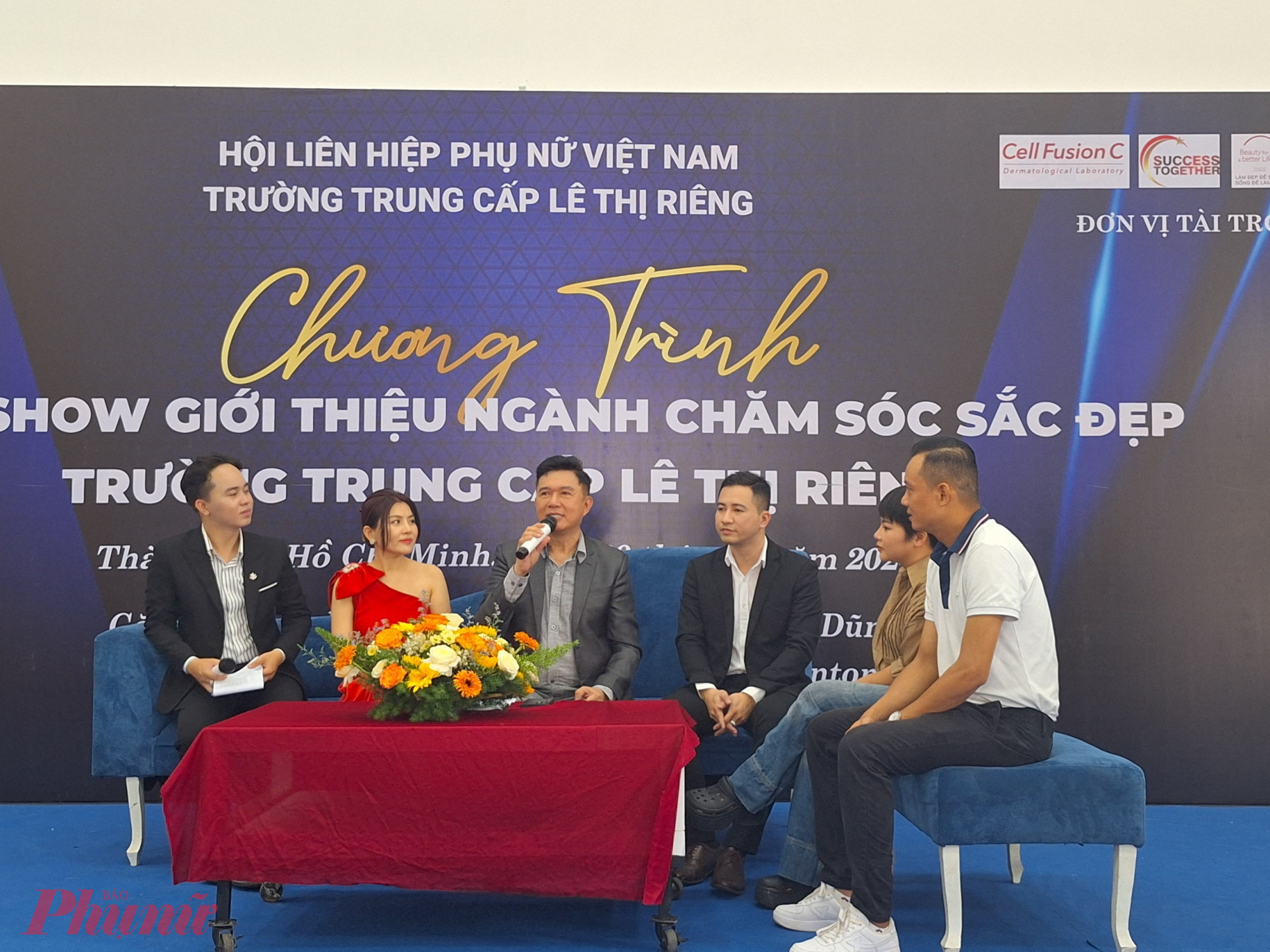 Những chuyên gia trong lĩnh vực làm đẹp chia sẻ kinh nghiệm học nghề và làm nghề