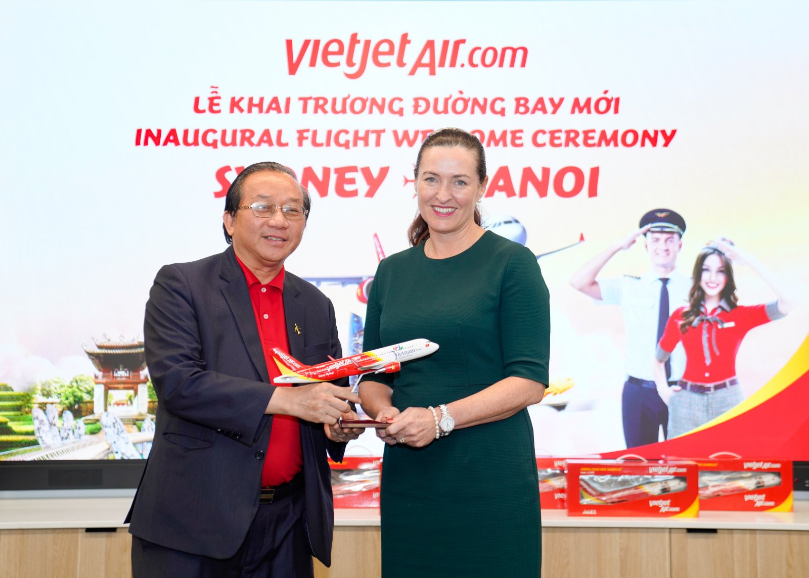 Lãnh đạo Vietjet cảm ơn Chính phủ, các cơ quan, tổ chức, doanh nghiệp hai nước đã luôn ủng hộ và đồng hành cùng Vietjet - Ảnh: Vietjet