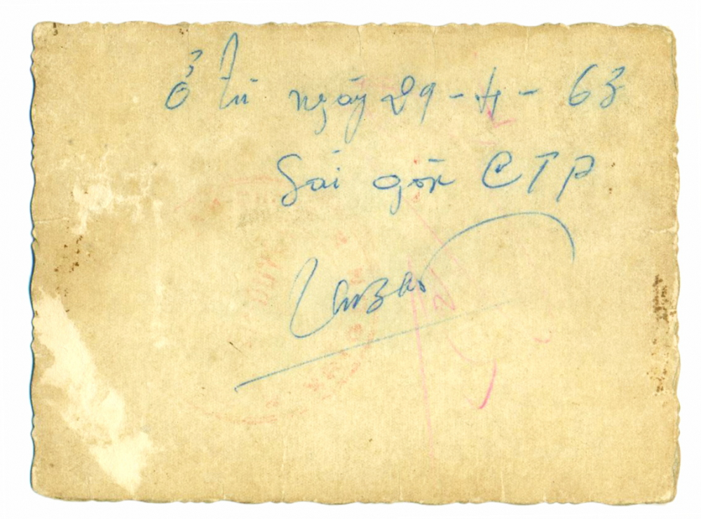 Từ bút tích của chú mình khi bị địch bắt ngày 29/4/1963,  tác giả Huỳnh Trương Phát đã lên đường vào TPHCM tìm lại hồ sơ cách mạng cho chú mình